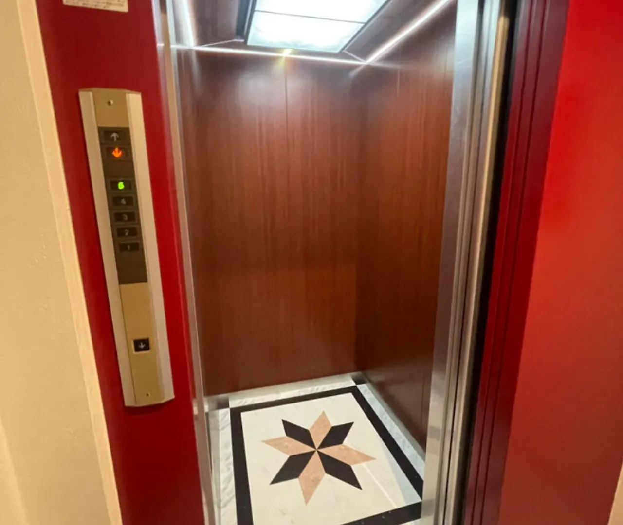 幸 Apartment Osaka 0*,